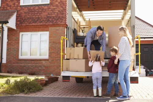 Local house removalists planning a move in Tooting