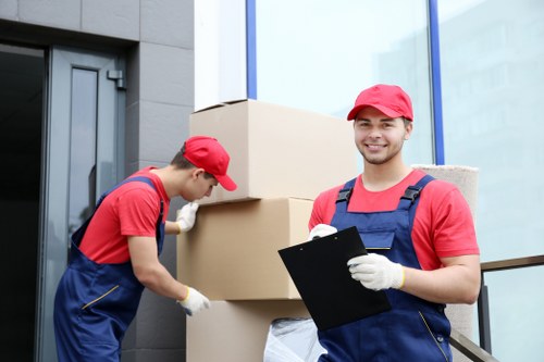 Professional packing and unpacking services in Tooting for a smooth home move