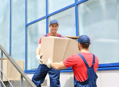 Removal team planning a move in Tooting near local homes
