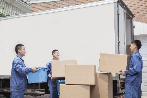 Removal van in Tooting for local home moving