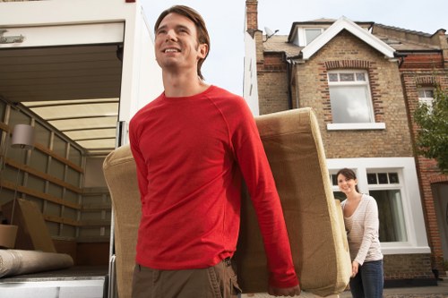Local moving van service for flats and houses in Tooting