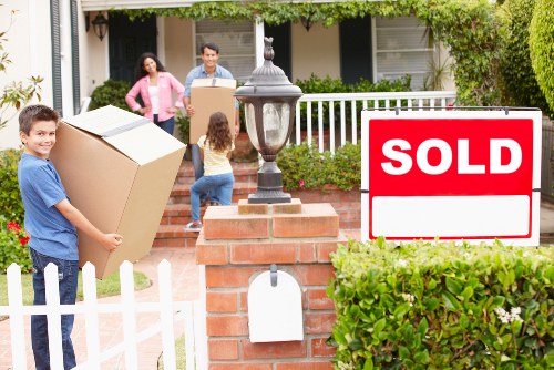 Heavy item furniture removals in Tooting for safe and efficient moving
